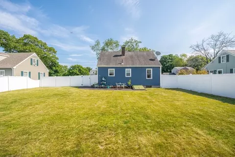 48 Clairmont Ave, Chicopee, MA 01013 photo 32