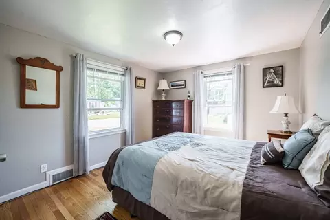 48 Clairmont Ave, Chicopee, MA 01013 photo 13