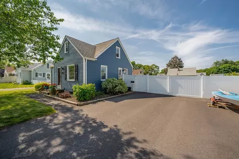 48 Clairmont Ave, Chicopee, MA 01013 photo 27