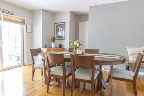 9 Camelot Ln, Easthampton, MA 01027 photo 8