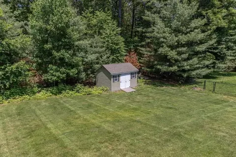 9 Camelot Ln, Easthampton, MA 01027 photo 39