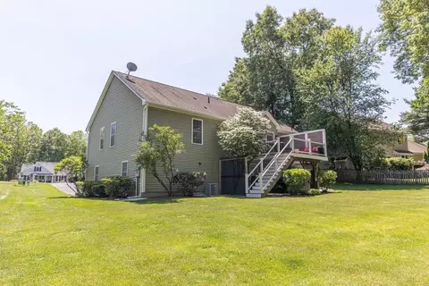 9 Camelot Ln, Easthampton, MA 01027 photo 29