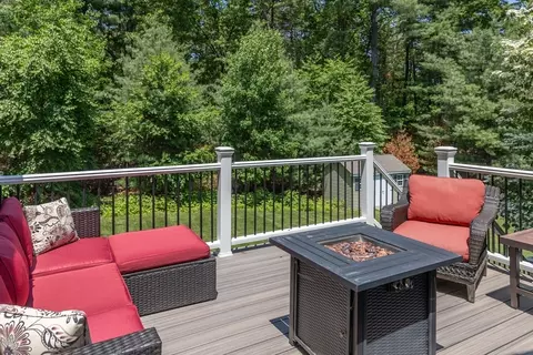 9 Camelot Ln, Easthampton, MA 01027 photo 33