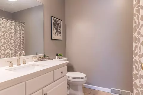 9 Camelot Ln, Easthampton, MA 01027 photo 21