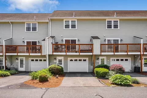 47 Patrick Rd #47, Tewksbury, MA 01876