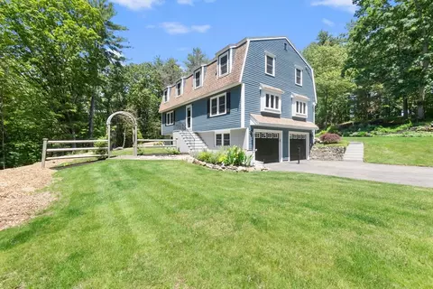 280 Central St, Georgetown, MA 01833 photo 3