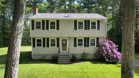 1000 Forest St, North Andover, MA 01845