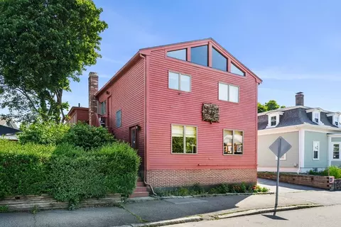 56 Dane St #2, Beverly, MA 01915