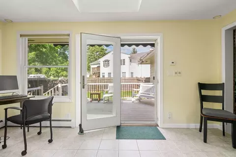 Entry Way - 21 Cedarcrest Rd, Canton, MA 02021 photo 4 of 4