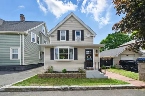 62 Rodman St, Quincy, MA 02169