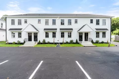 50 Frankfort St #1, Fitchburg, MA 01420