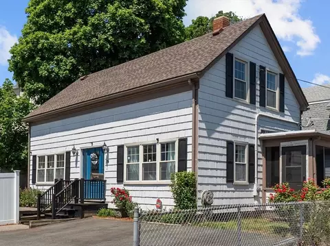 79 Lewis St, Lynn, MA 01902