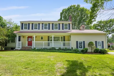 134 Old Westford Rd # A, Chelmsford, MA 01824