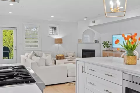 603 E 6th St #2, Boston, MA 02127 photo 3