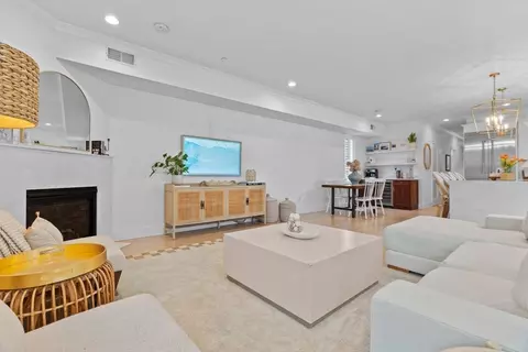 603 E 6th St #2, Boston, MA 02127 photo 12