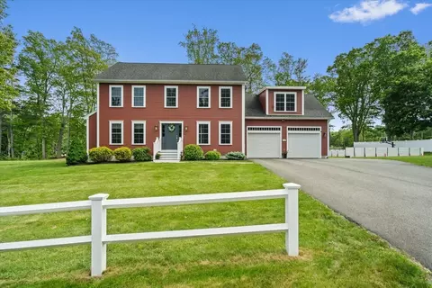 51 Saint Marys Dr, Jefferson, MA 01522