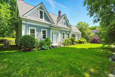 245 Elm St, Duxbury, MA 02332