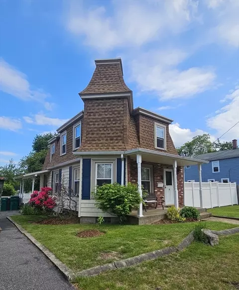 14 Moray St, Lynn, MA 01904