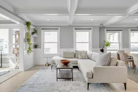 27 Central Rd #1, Somerville, MA 02143