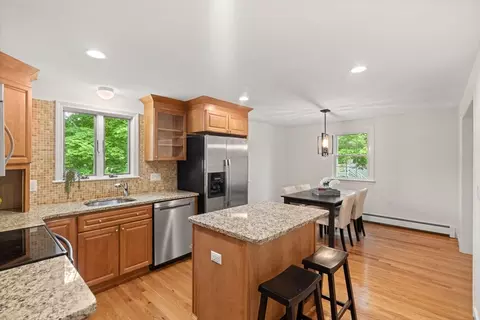 45 Fairfield St, Maynard, MA 01754 photo 4