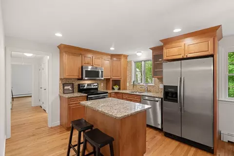 45 Fairfield St, Maynard, MA 01754 photo 2