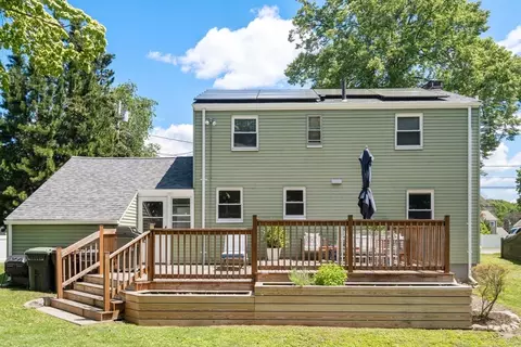 Exterior - 11 Netta Rd, Dedham, MA 02026 photo 3 of 6