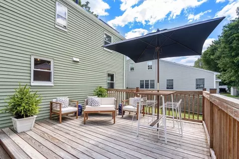 Exterior - 11 Netta Rd, Dedham, MA 02026 photo 5 of 6