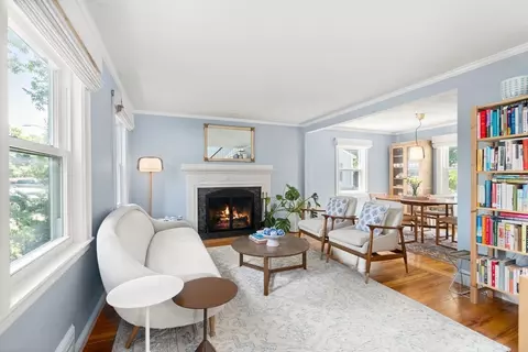 Living - 11 Netta Rd, Dedham, MA 02026 photo 3 of 4