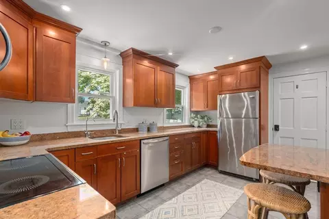 Kitchen - 11 Netta Rd, Dedham, MA 02026 photo 3 of 4