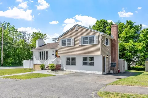 Exterior - 2 Appleton Rd, Wakefield, MA 01880 photo 3 of 8