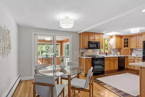 Dining - 2 Appleton Rd, Wakefield, MA 01880 photo 2 of 2