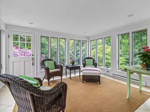 29 Brook St, Wellesley, MA 02482 photo 8