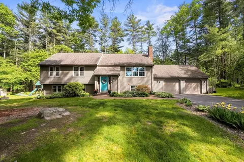 18 Arend Cir, Hanover, MA 02339