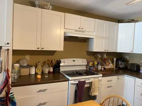 5455 N Main St #17E, Fall River, MA 02720 photo 7