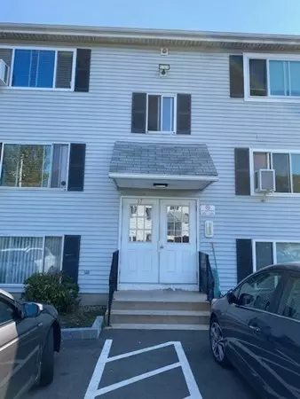 5455 N Main St #17E, Fall River, MA 02720 photo 2