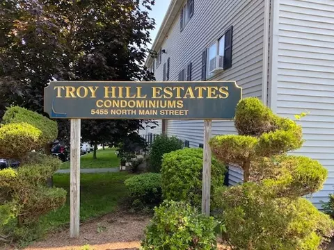 5455 N Main St #17E, Fall River, MA 02720