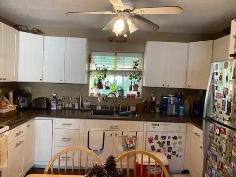 5455 N Main St #17E, Fall River, MA 02720 photo 8