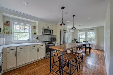 22 Maple Ave, Sharon, MA 02067 photo 5