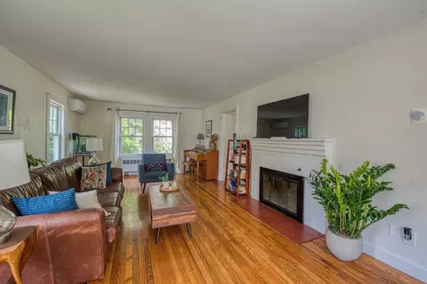 22 Maple Ave, Sharon, MA 02067 photo 10