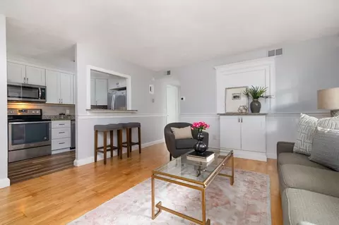 302 Commercial St #12, Braintree, MA 02184