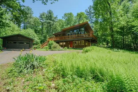 84 January Hills Rd, Shutesbury, MA 01082