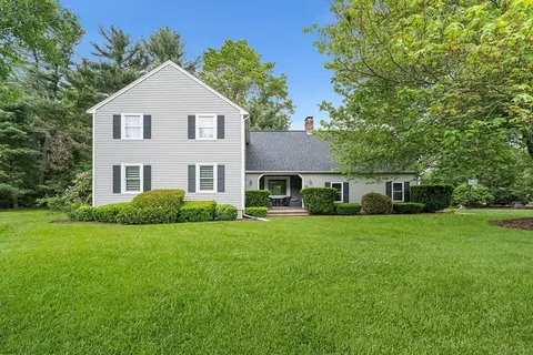 46 Vine Brook Rd, Westford, MA 01886