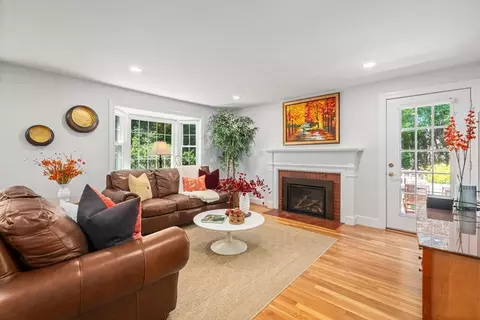 21 Studio Rd, Auburndale, MA 02466 photo 10
