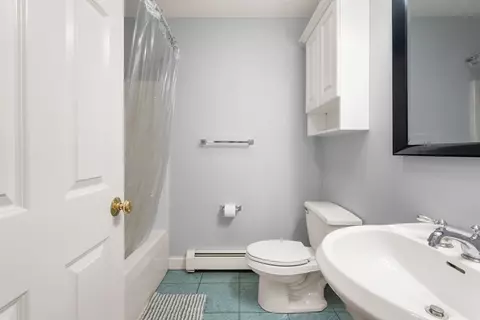 Bath - 5 Adele Ave, Haverhill, MA 01832 photo 1 of 3