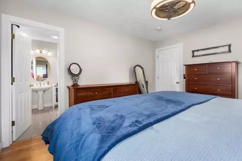 Bedroom - 5 Adele Ave, Haverhill, MA 01832 photo 4 of 9