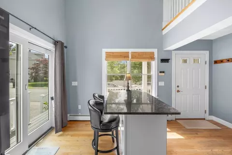 Entry Way - 5 Adele Ave, Haverhill, MA 01832 photo 3 of 3