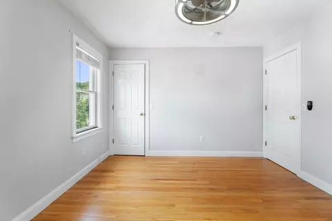 Bedroom - 5 Adele Ave, Haverhill, MA 01832 photo 7 of 9