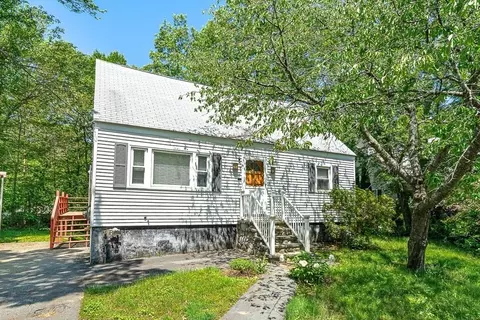 98 G St, Dracut, MA 01826