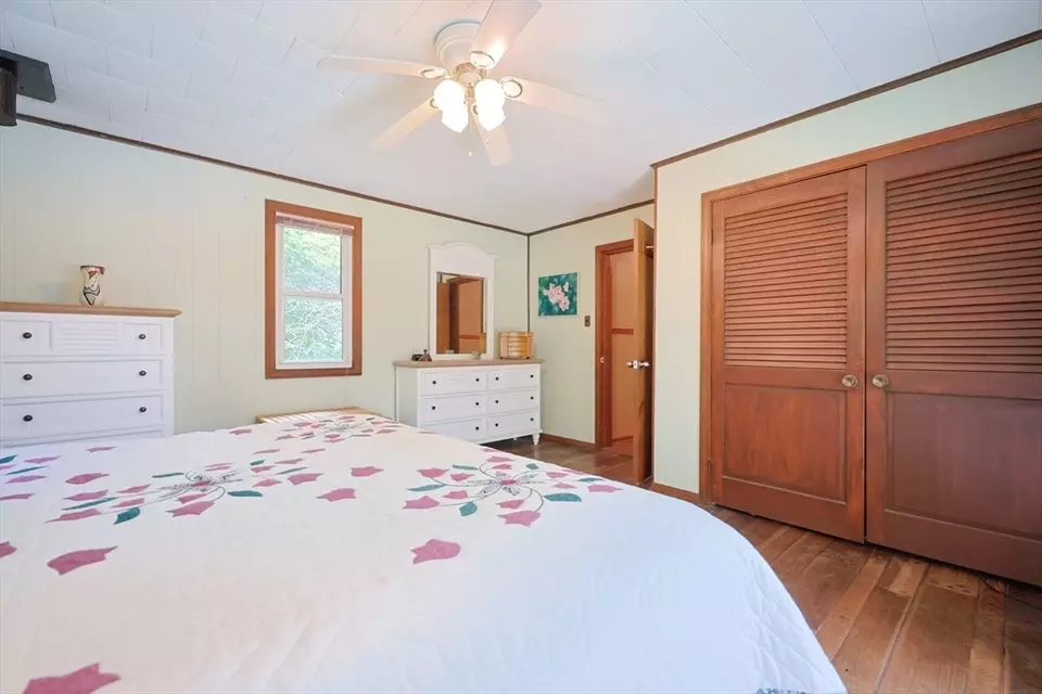 Bedroom - 16 Birch Ln, Northbridge, MA 01534 photo 2 of 6