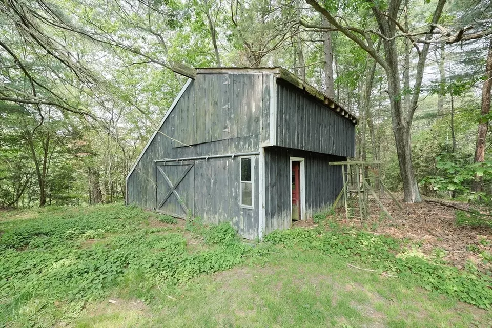 Exterior - 16 Birch Ln, Northbridge, MA 01534 photo 12 of 13